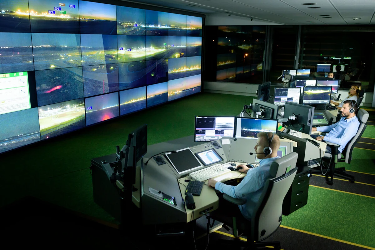 HungaroControl air traffic control centre running G&D KVM